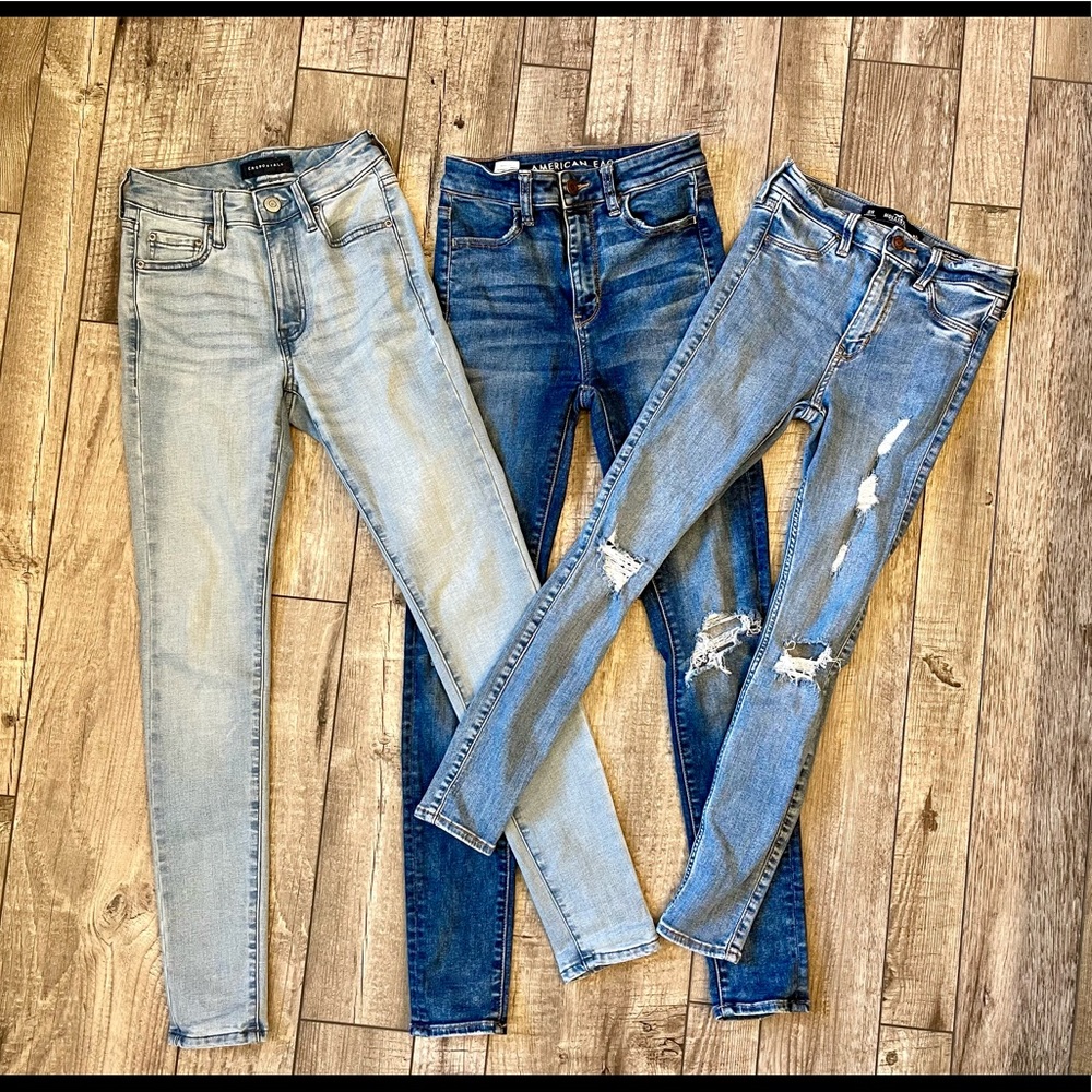 3 pair of size 0 jeans (American Eagle, Aeropostale, Hollister)